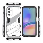 Galaxy A05s suojakuori jalalla, Valkoinen